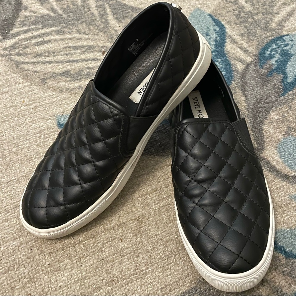 Steve Madden Slip-on Sneakers